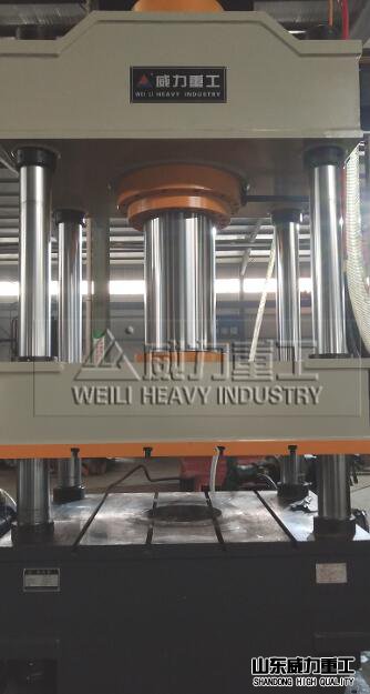 500噸拉伸液壓機(jī)車間