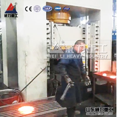 鍛壓設(shè)備:500噸框架式液壓 鍛壓設(shè)備:500噸框架式液壓