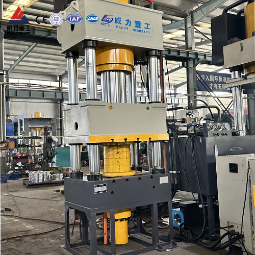 <b>315噸鍛造液壓機（四柱液壓機）</b>