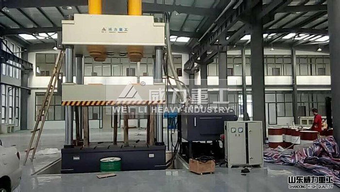 汽車擋泥板專用四柱液壓機