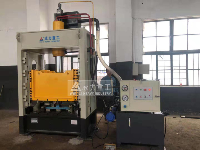 山東威力重工汽車配件液壓機