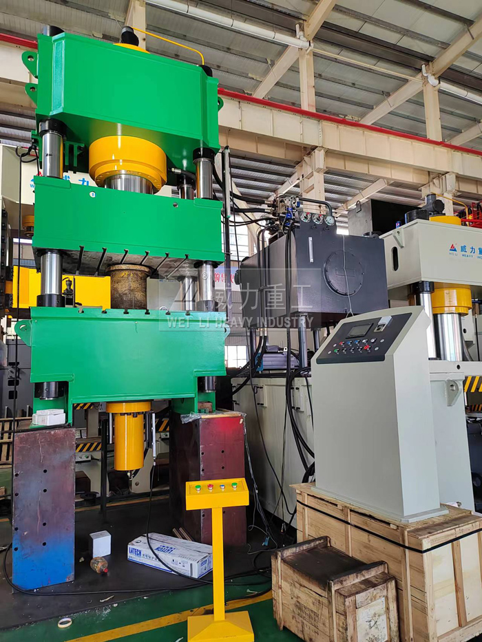 山東威力重工陶瓷粉末液壓機